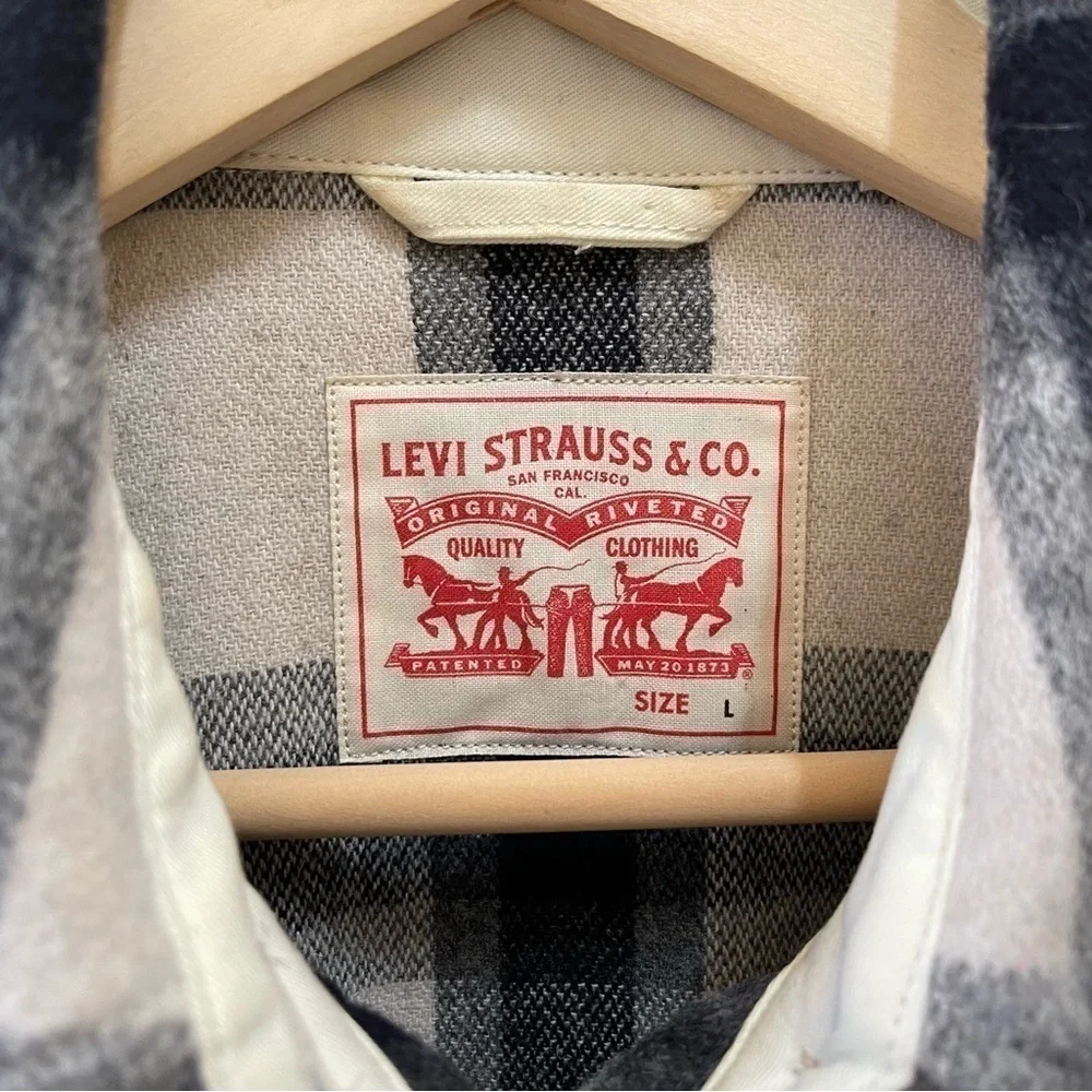 Levi’s Shacket Jacket Flannel Plaid Wool Oversized Button Up Blue Cream Large